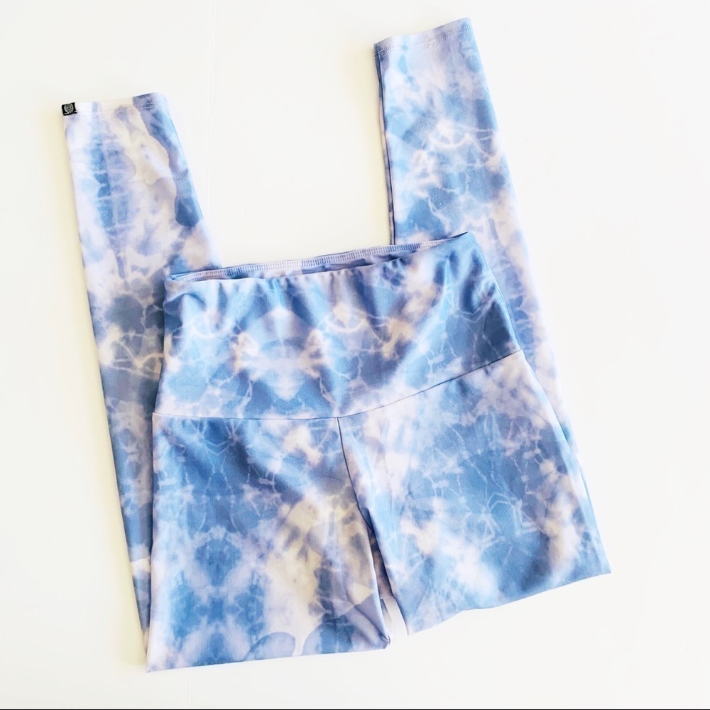 Onzie | Tie Dye High Rise 7/8 Leggings Small Med